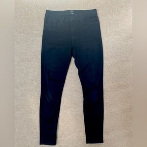 Just black denim women’s skinny jeans, size 27, black